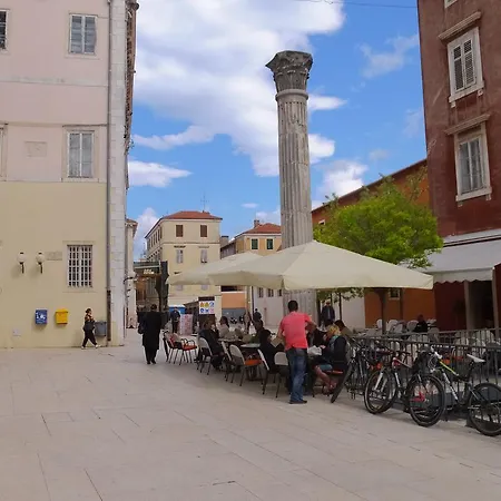 Old Town Paradise زادار