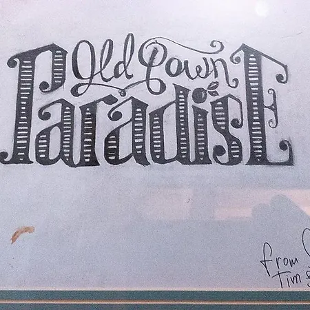 Old Town Paradise شقة